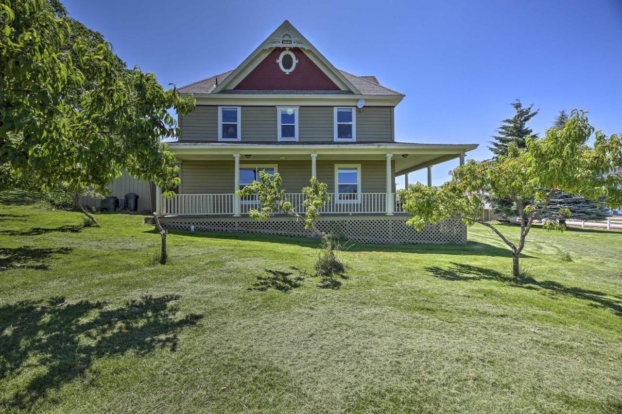 Storybook Glade Historical Homestead With Views! Hood River Eksteriør billede